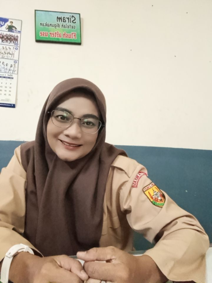 Foto Wali Kelas Listyani S.Pd