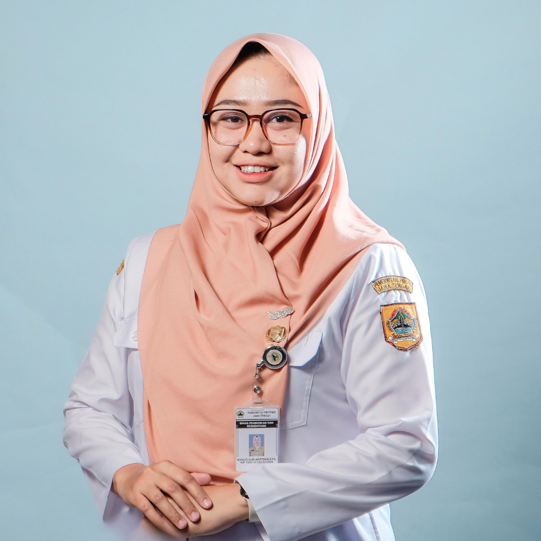 Foto Guru NASTITI NUR ARIFFIANI