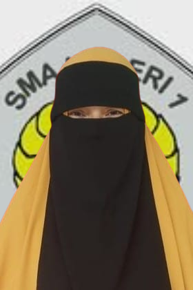 Foto Wali Kelas Ratna Susanti