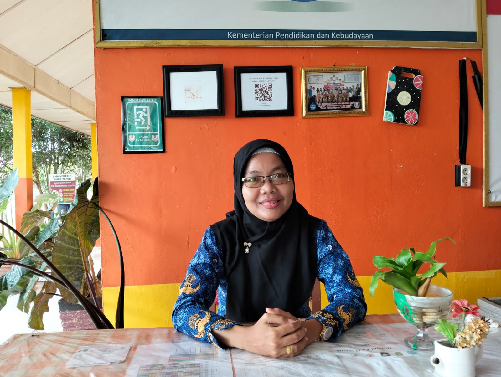 Foto Wakasek Kesiswaan WINARNI