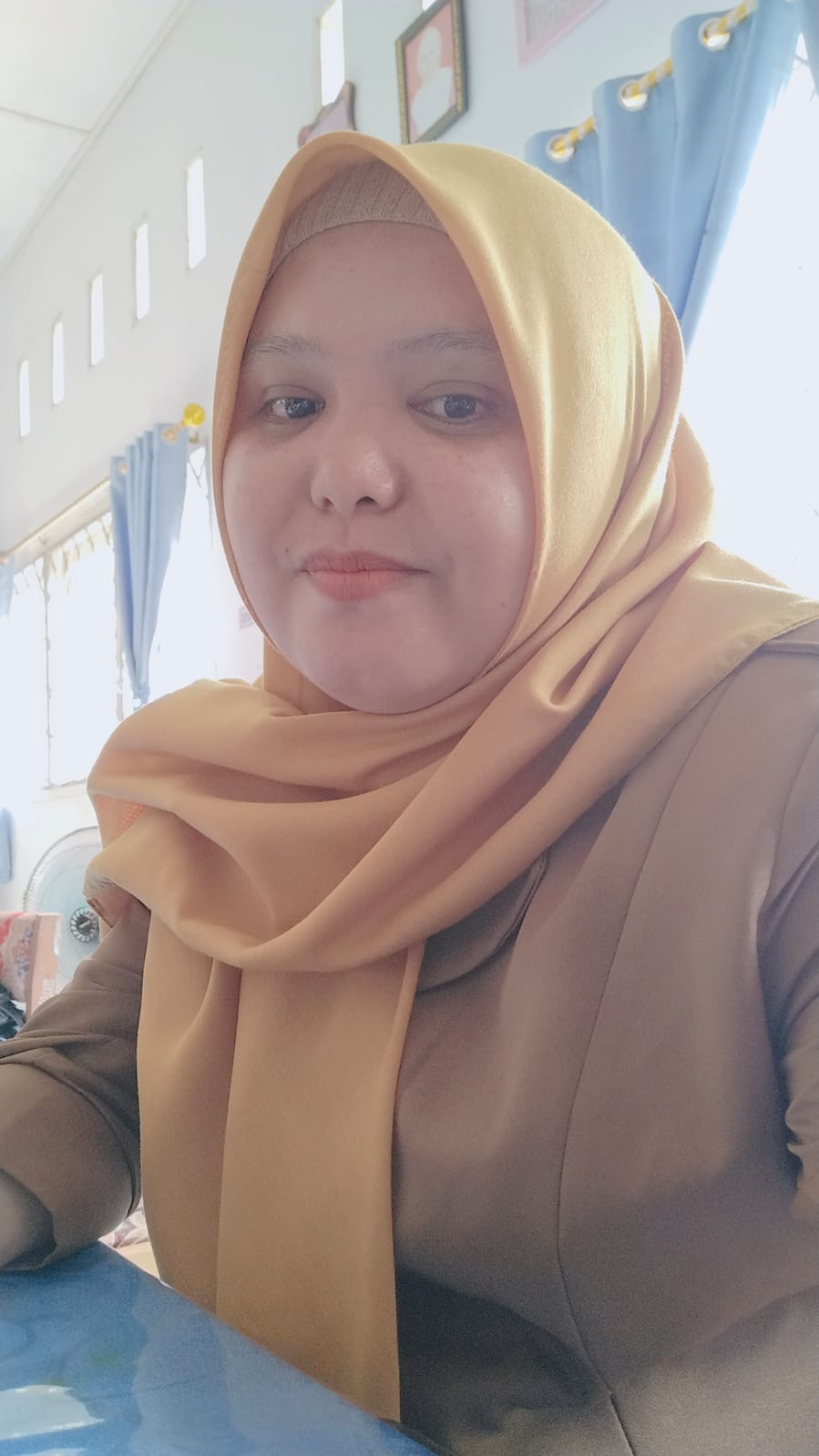Foto Wali Kelas Sari Friani