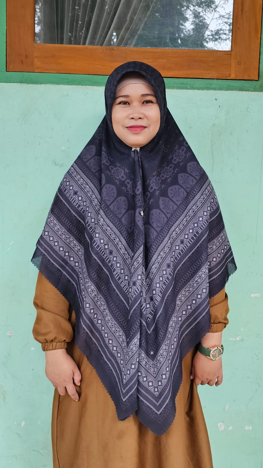 Foto Wali Kelas NOPI DWI LISTIANI
