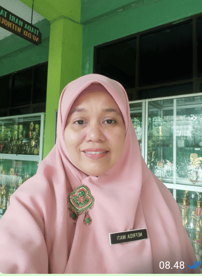 Foto Wali Kelas Nefrida Wati, S.Pd.