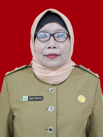 Foto Wali Kelas Debi Tresita, S.Ag