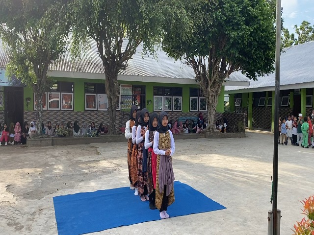JUM'AT AGAMA DAN SENI
