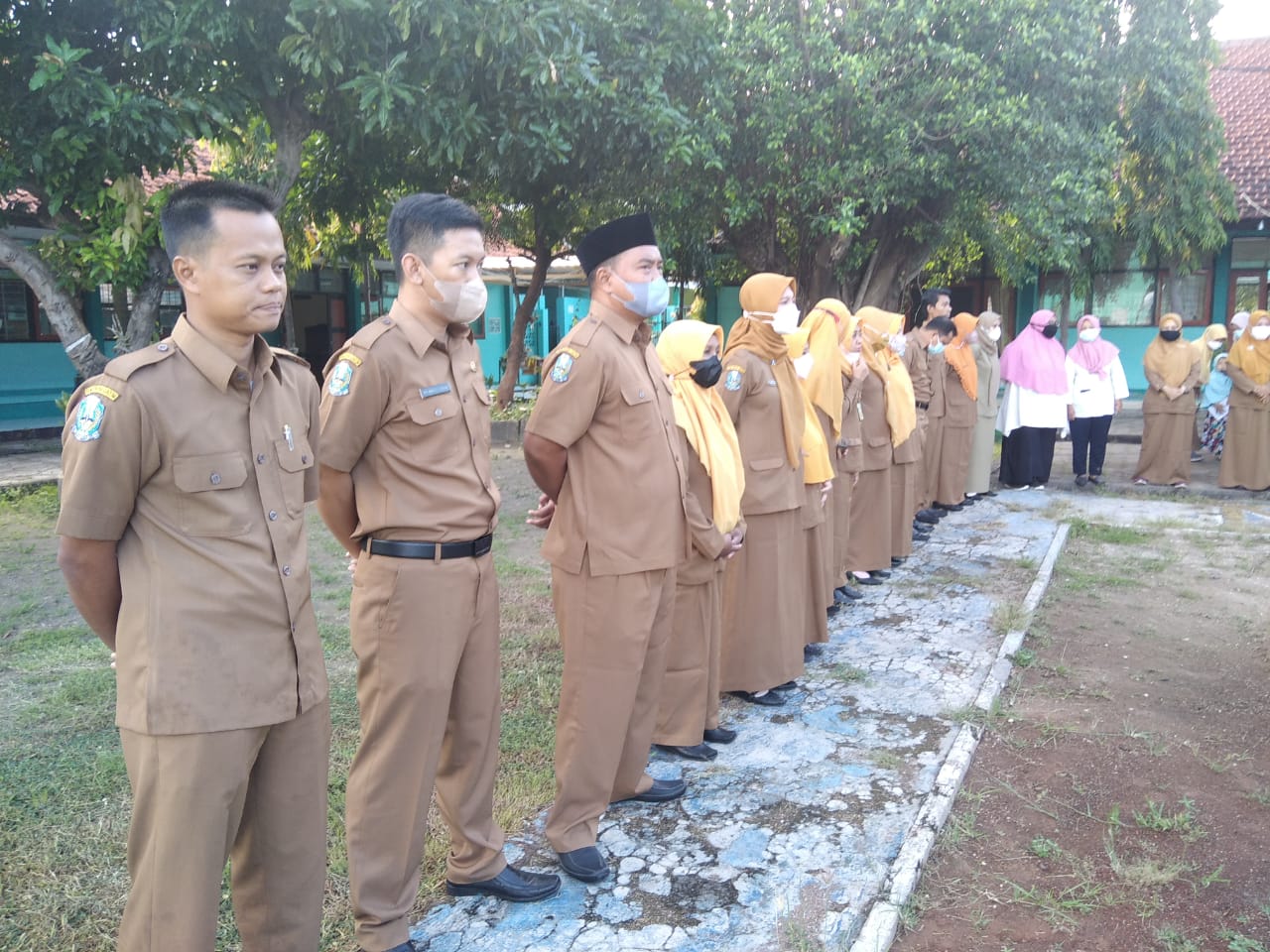 Halal Bi Halal Keluarga Besar SMAN 1 Panarukan