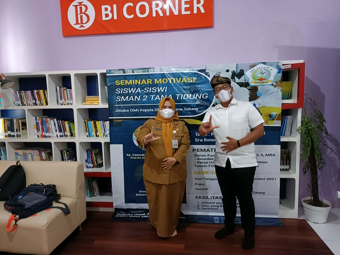 Seminar Motivasi bagi siswa siswi SMAN 2 Tana Tidung dengan Tema "Peran Generasi Muda di Era Bonus Demografi