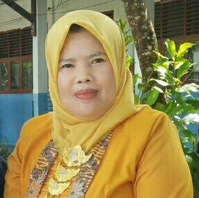 Foto Kepala Sekolah SARPIATI, M.Pd