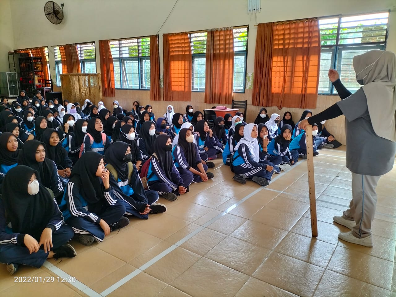 PEMBINAAN SISWI SMA NEGERI 1 TERARA