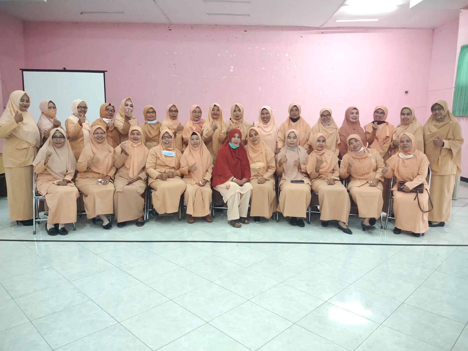 Anggota Dharma Wanita