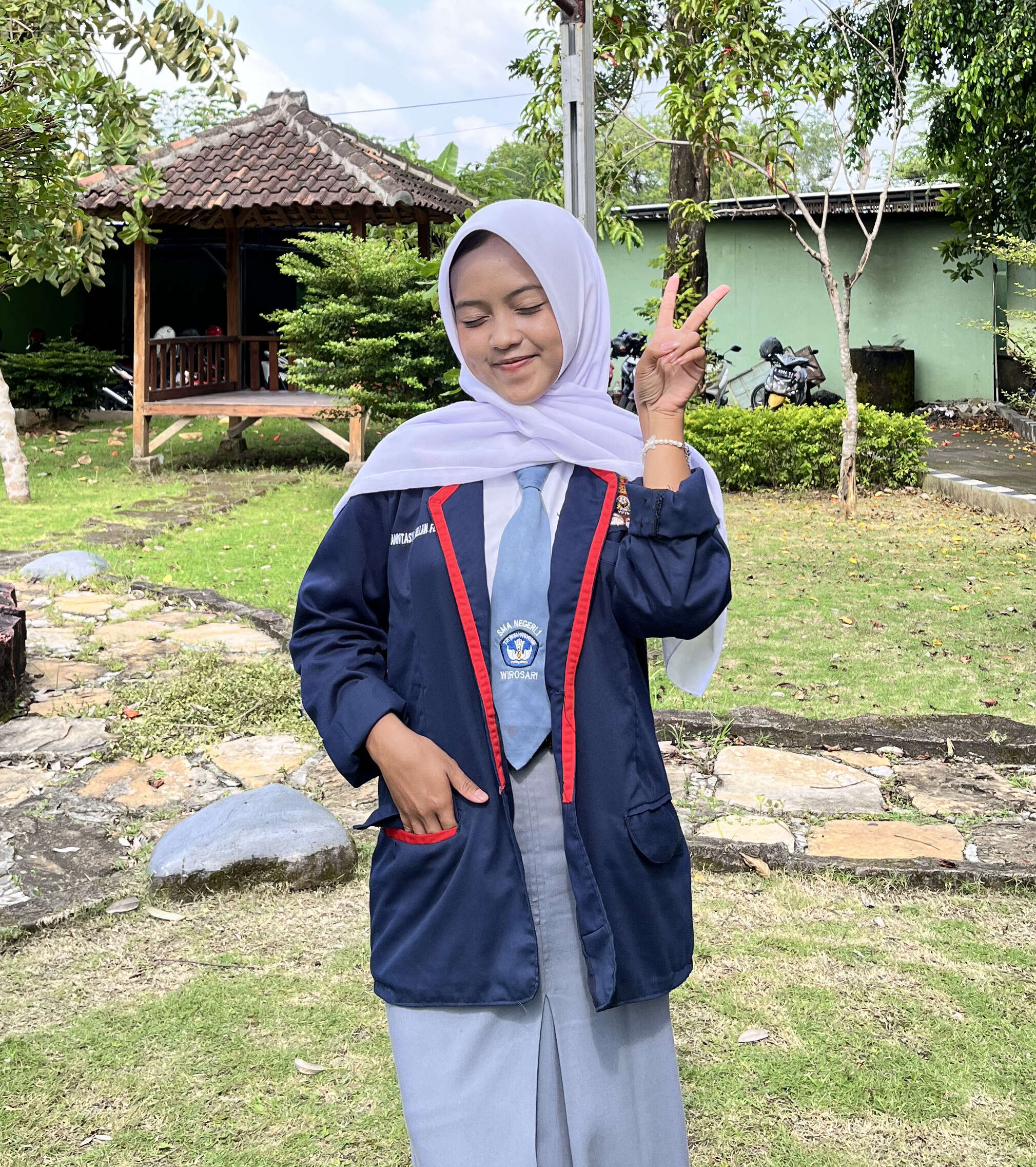 Annastasya Mellan Febi Azhari