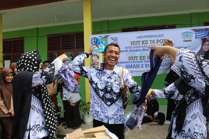 Acara Tukar Kado