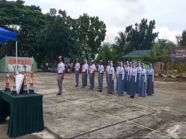 Perlombaan HUT-TNI.