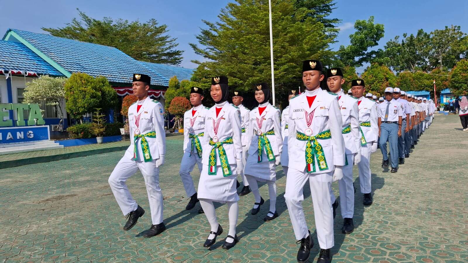 Pelantikan Pasukan Baris berbaris