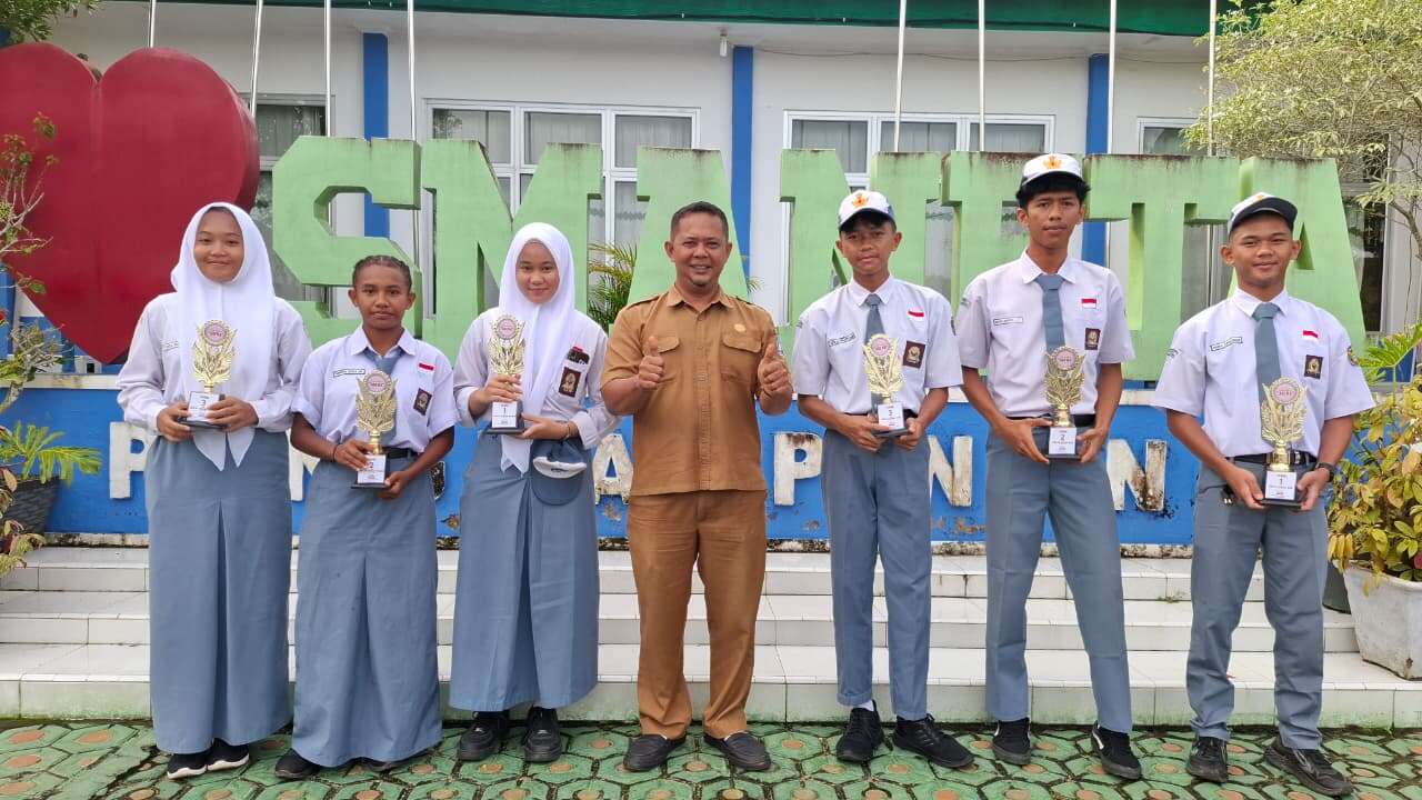 Pembagian hadiah Juara lomba Classmeeting