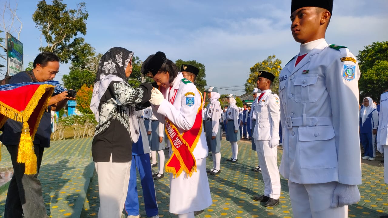 Sambutan Paskib