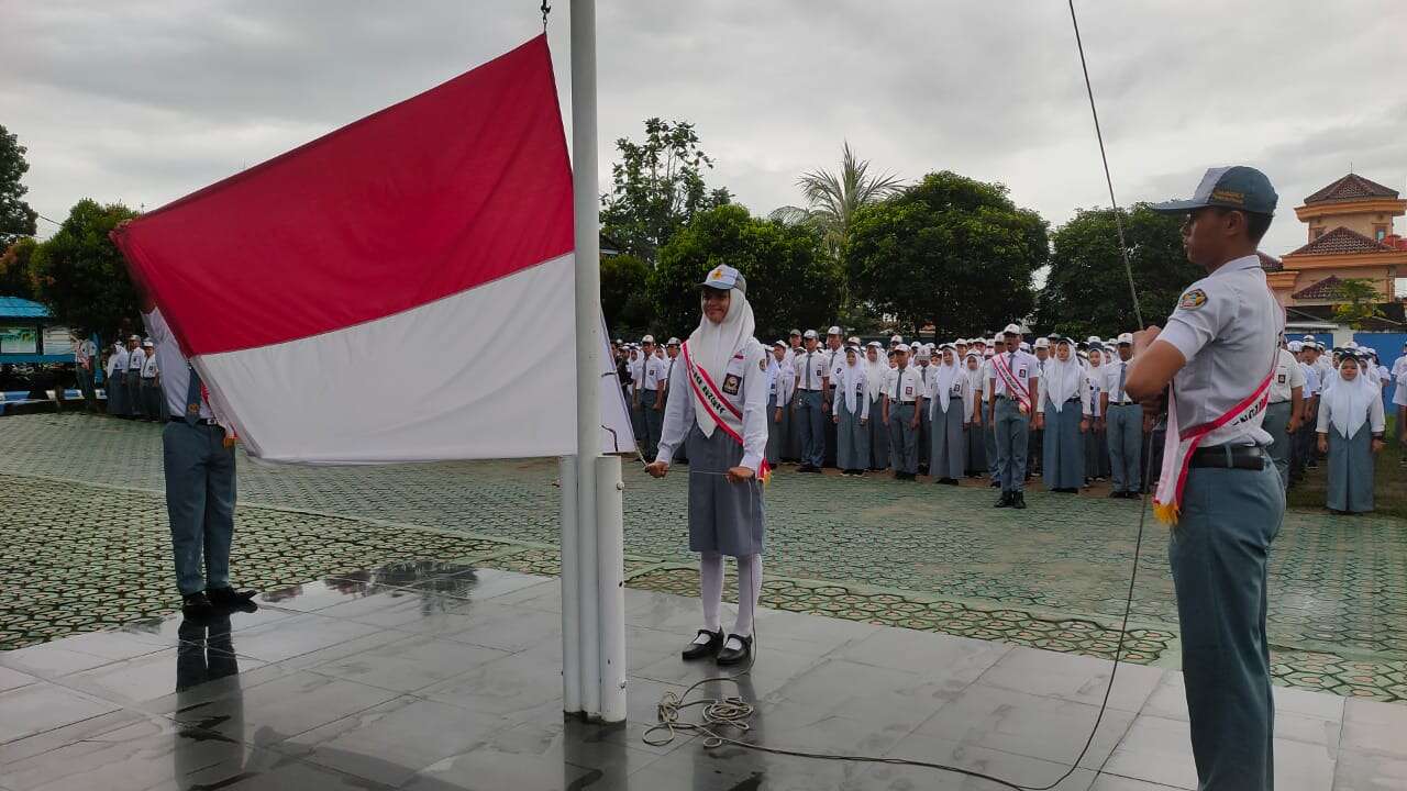 Upacara Bendera "Anti Geng Motor"