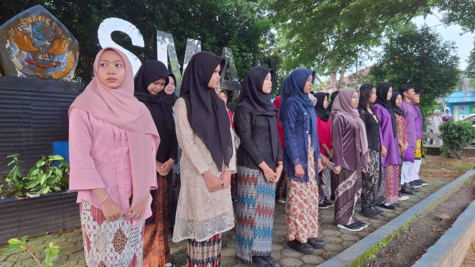 HARI KARTINI