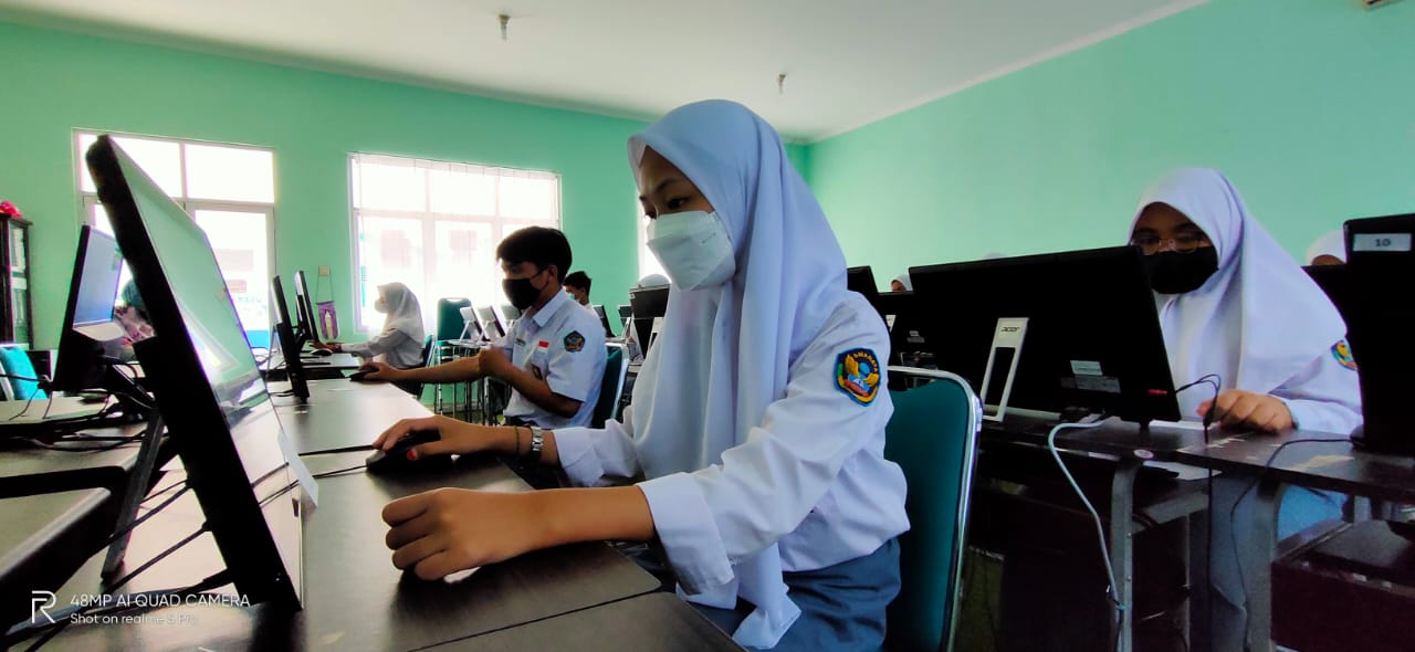 Pelaksanaan ANBK SMA Negeri 3 Pamgkalpinang 2021