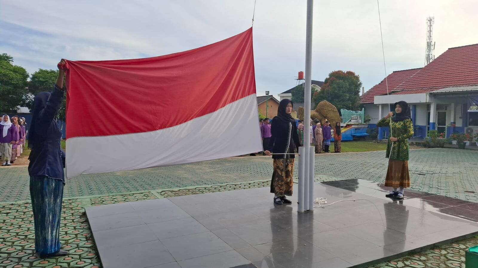 HARI KARTINI