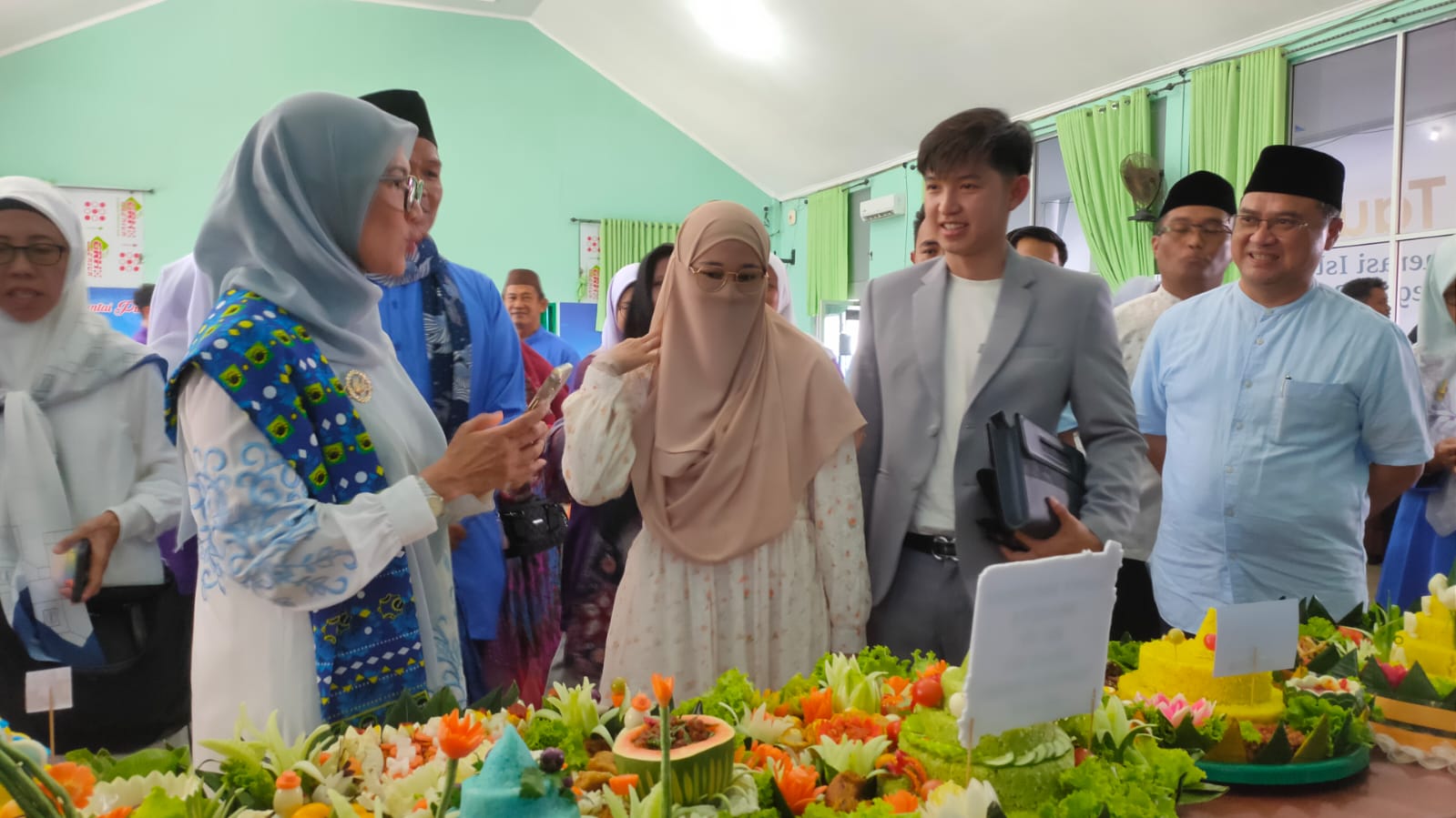 Lomba Tumpeng