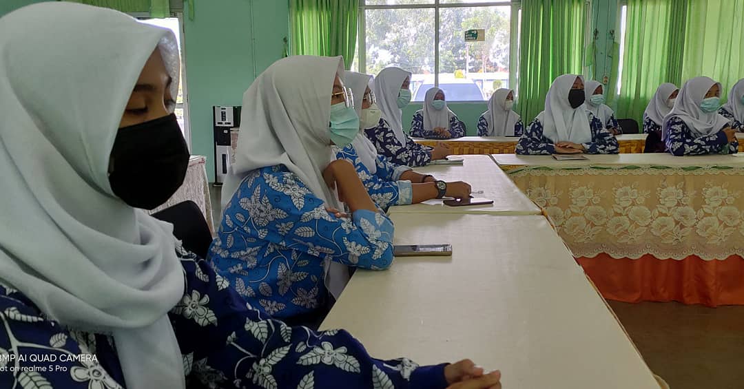 Jaksa Masuk Sekolah