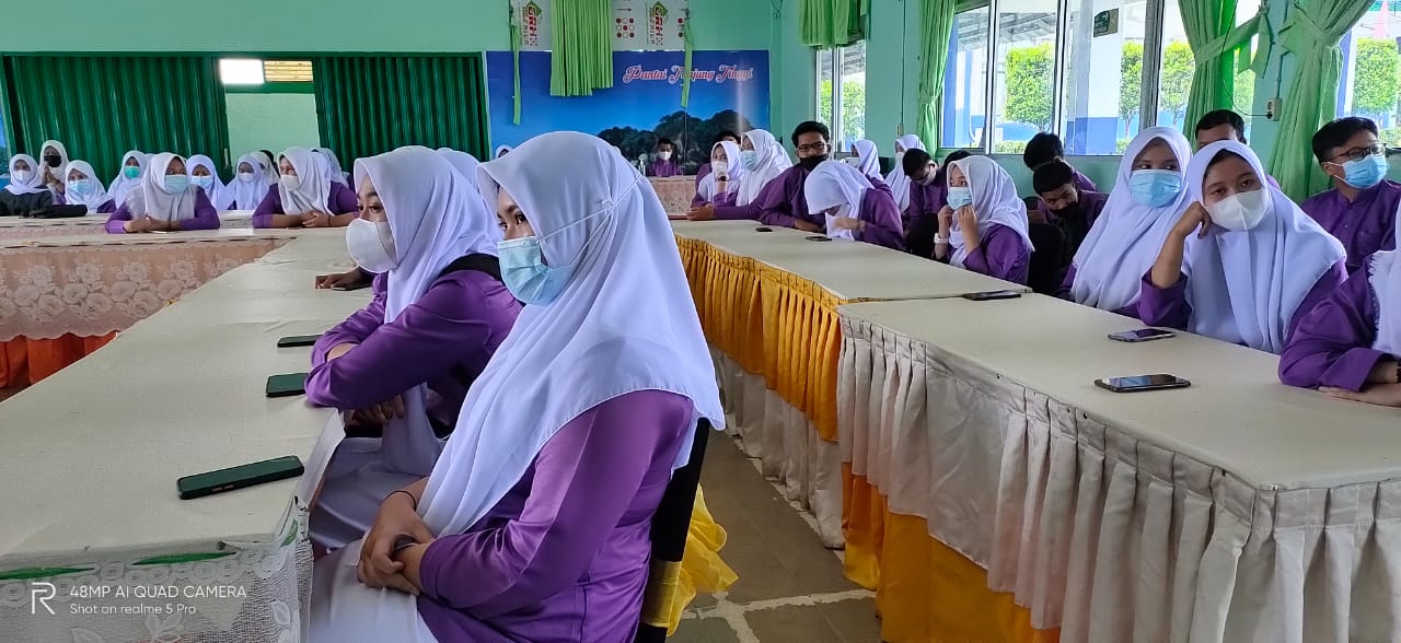 Sosialisasi Persiapan Pemebelajaran tatap muka dan sistem SeleksiMPTN 2021 dengan Siswa