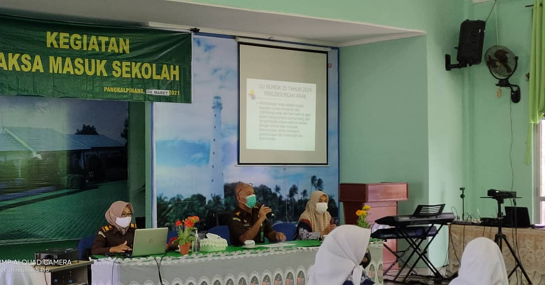 Jaksa Masuk Sekolah