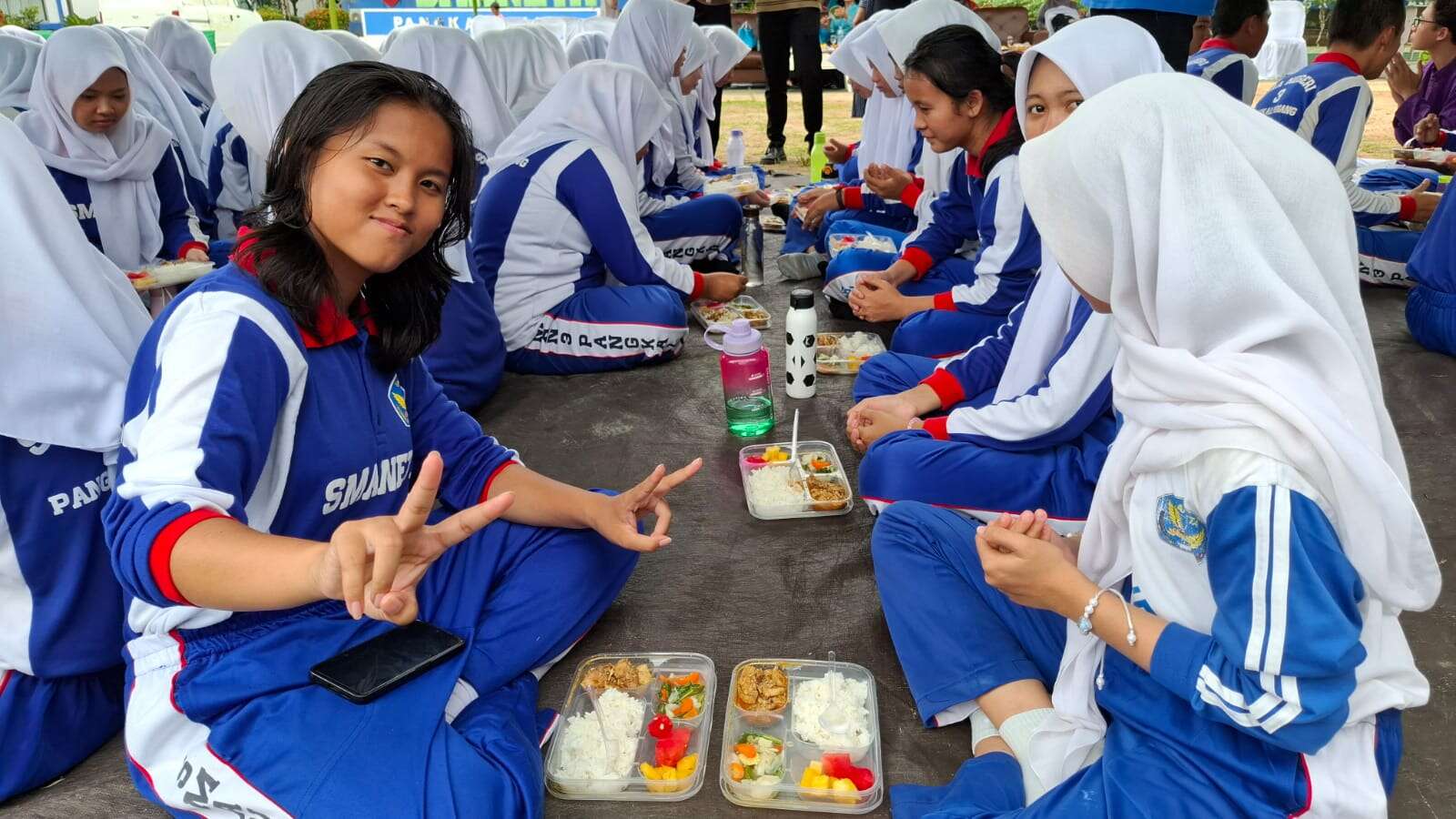 B2SA GOES TO SCHOOL