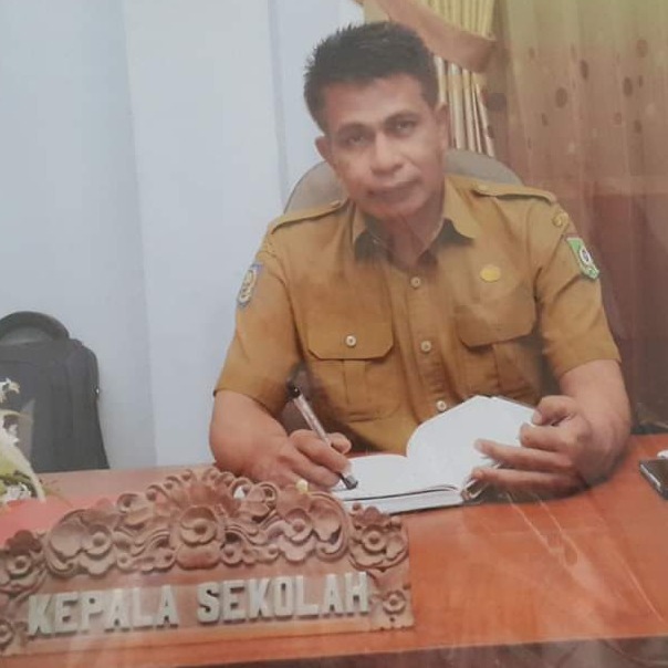 Foto Kepala Sekolah IMRAN, S.Pd.,M.M