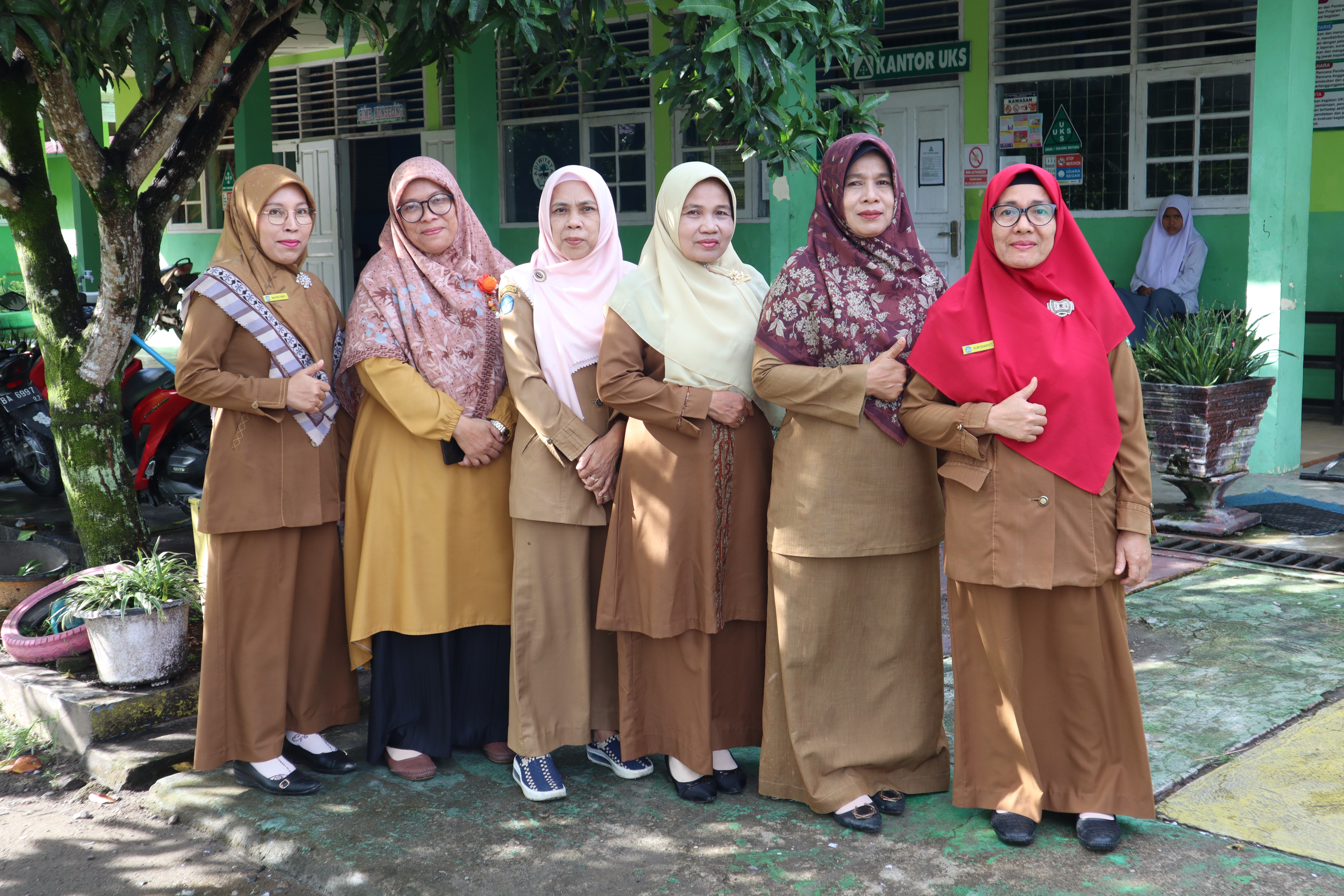 Majelis Guru SMAN 1 TANJUNG MUTIARA