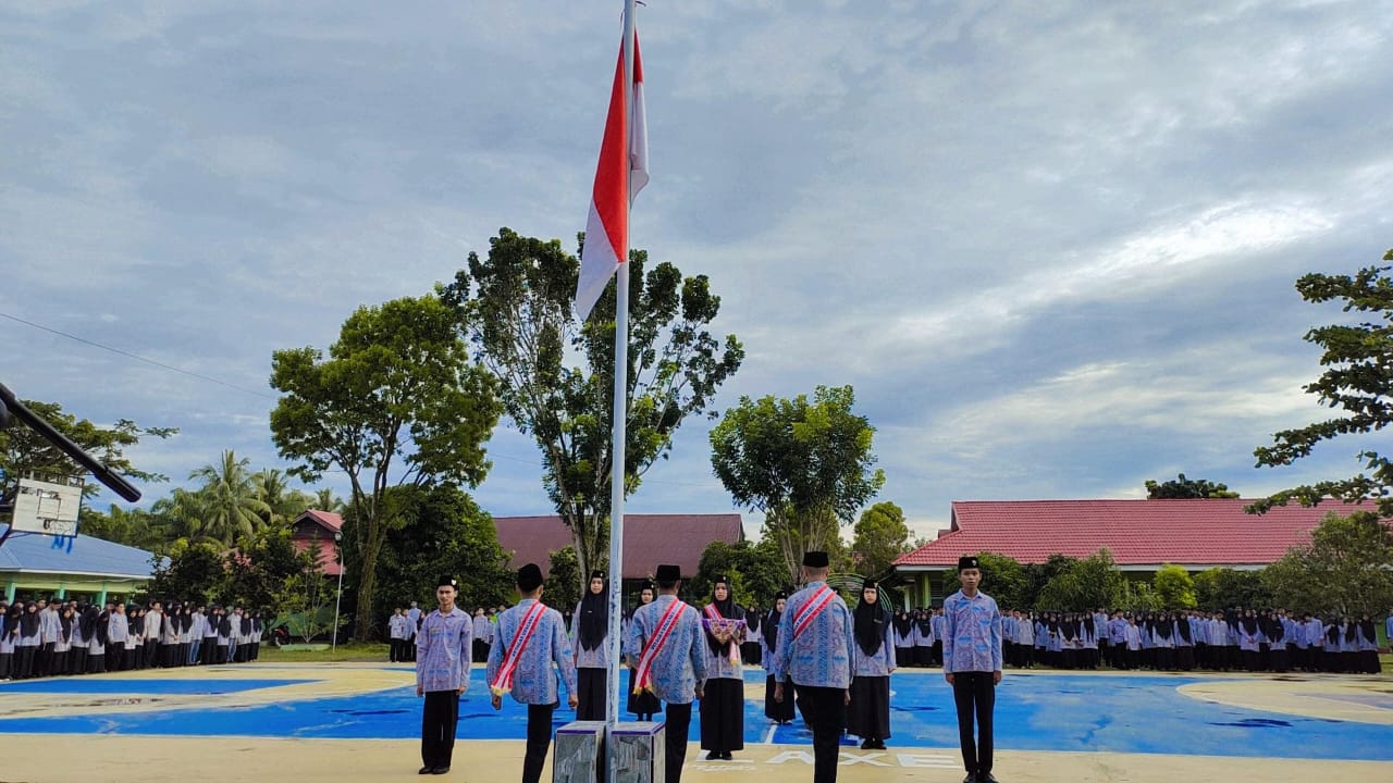 Bendera Stengah Tiang