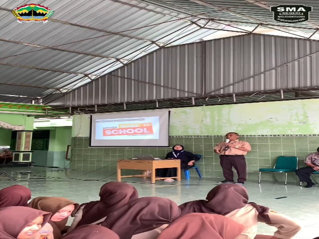Sosialisasi Bicara Official Goes To School