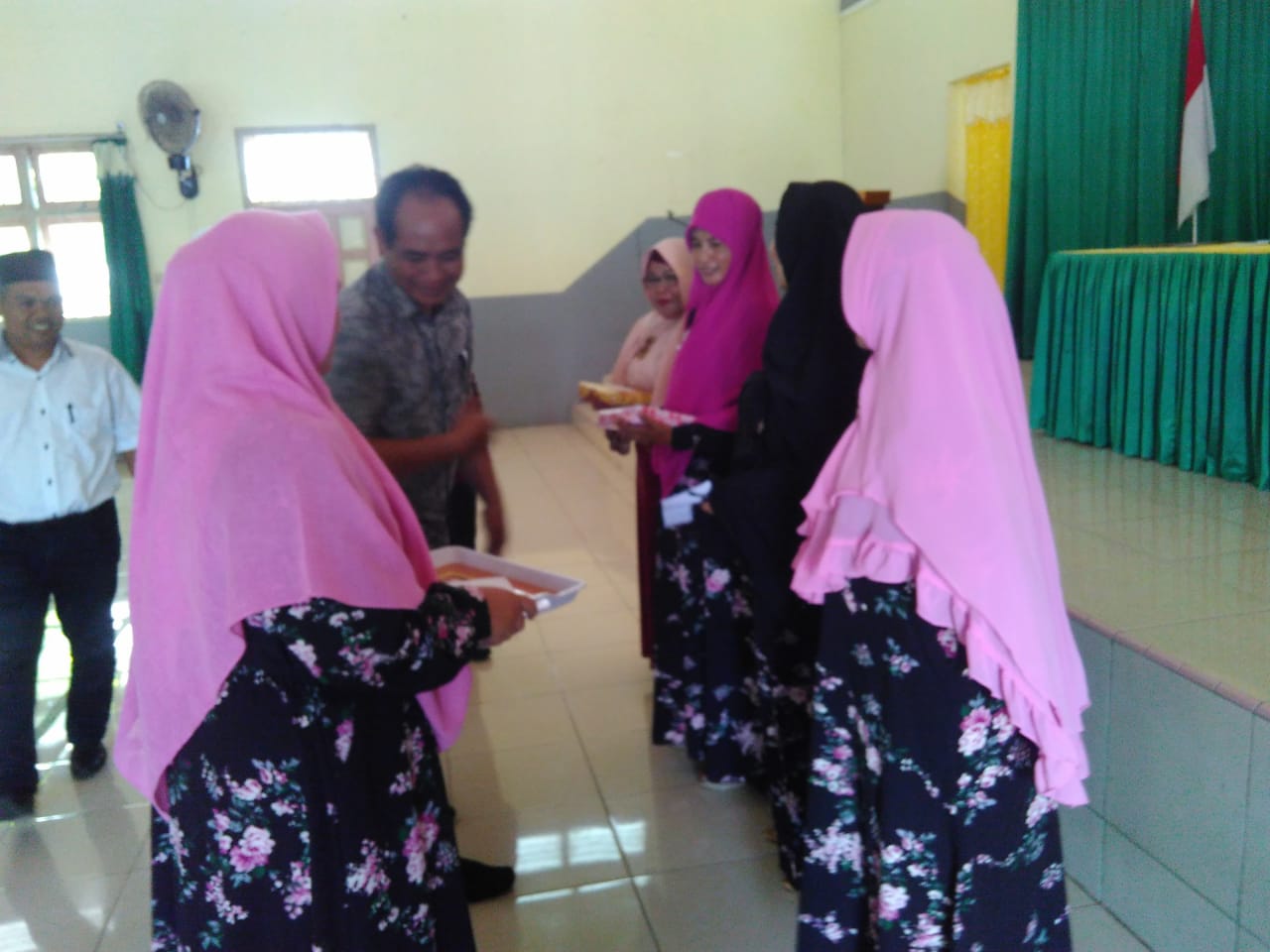 PENERIMAAN LAPORAN UJIAN AKHIR SEMESTER