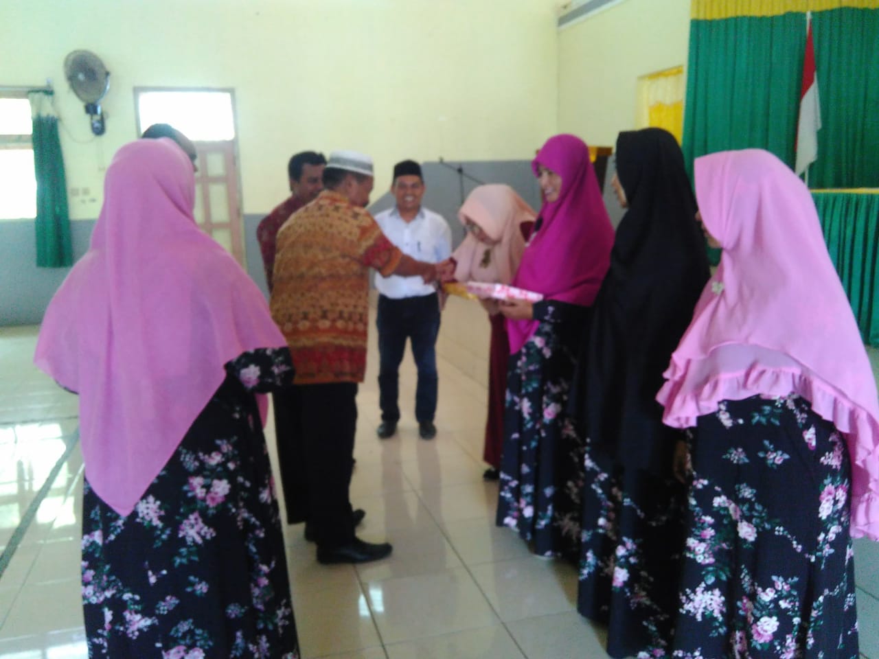 PENERIMAAN LAPORAN UJIAN AKHIR SEMESTER