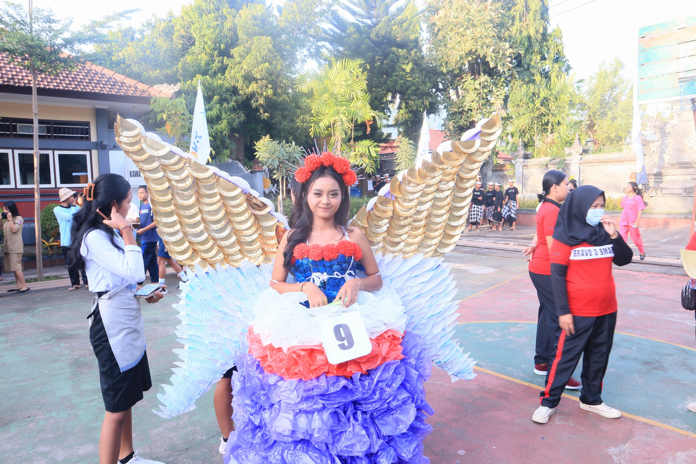 Lomba Baju Recycle