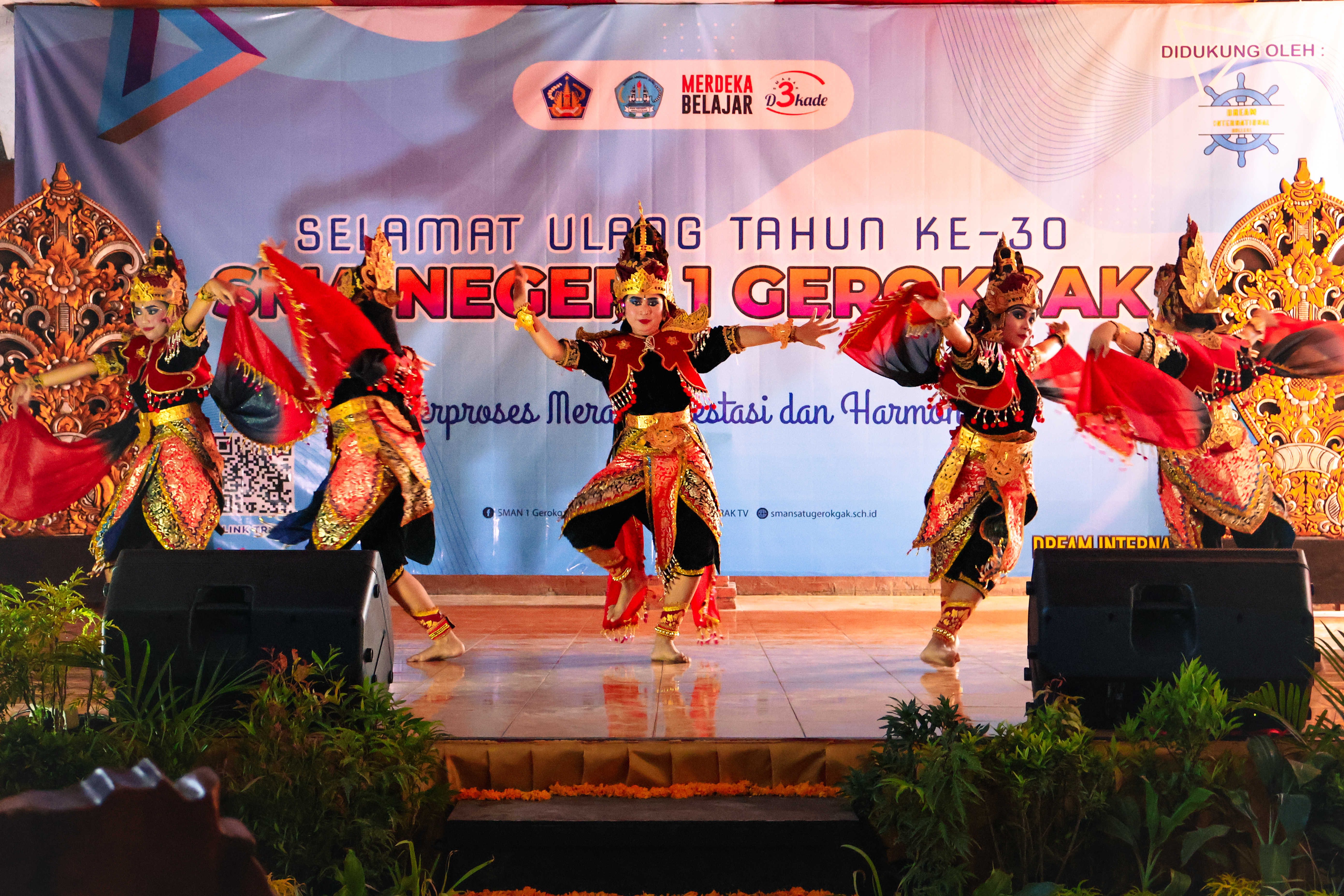 Pembukaan