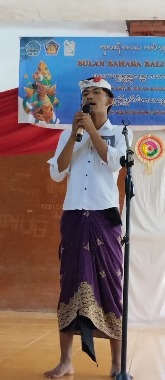 Lomba Mesatua Bali