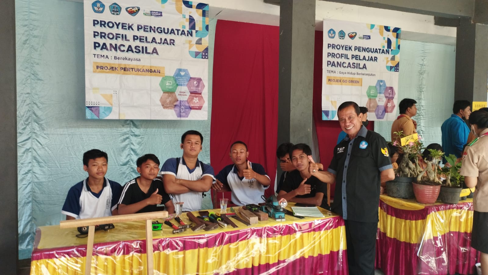 Proyek Pertukangan