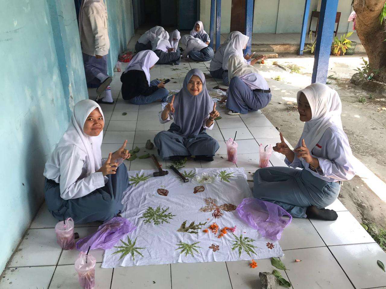 Kegiatan Ecoprint SMK Muhammadiyah Lasem