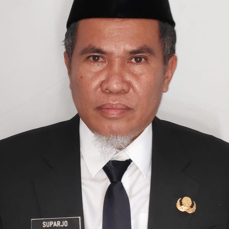 Foto Kepala Sekolah SUPARJO,S.Pd.,M.Pd