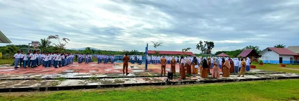 Apel Senin