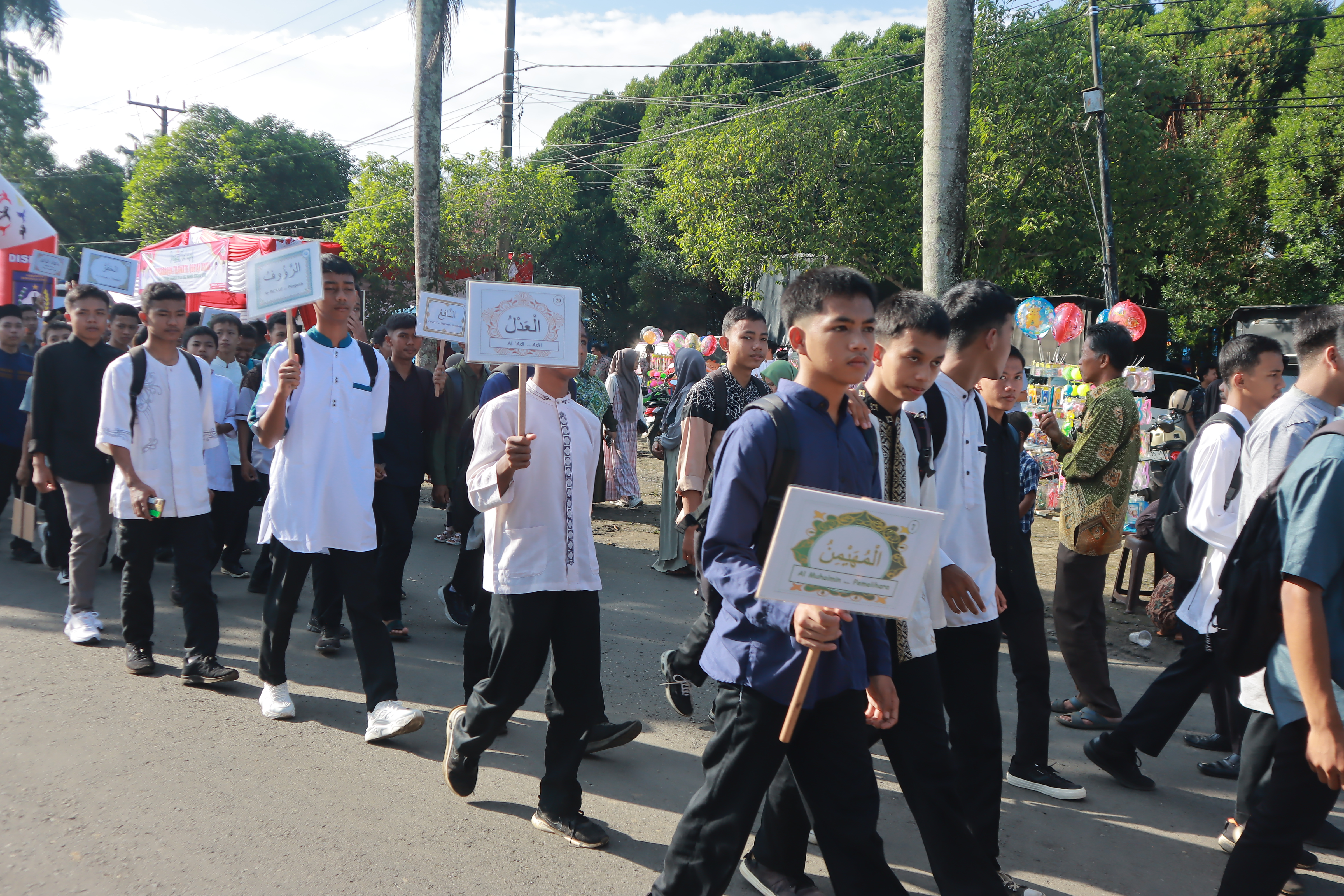 Pawai Taaruf Pembukaan MTQ Ke-XXXIV Tingkat Provinsi Bengkulu 2024
