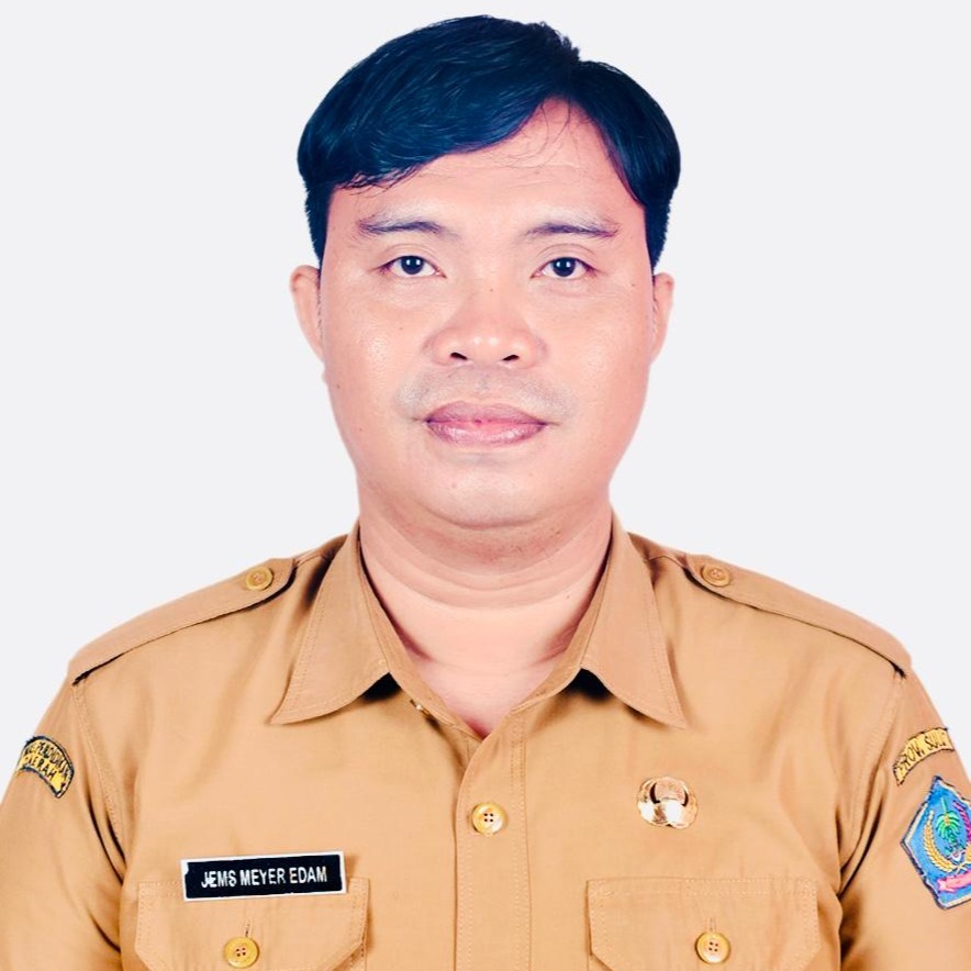 Foto Kepala Sekolah Jems Meyer Edam,S.Pd
