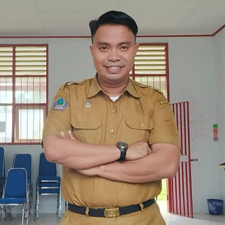 Foto Kepala Sekolah Jems Meyer Edam,S.Pd