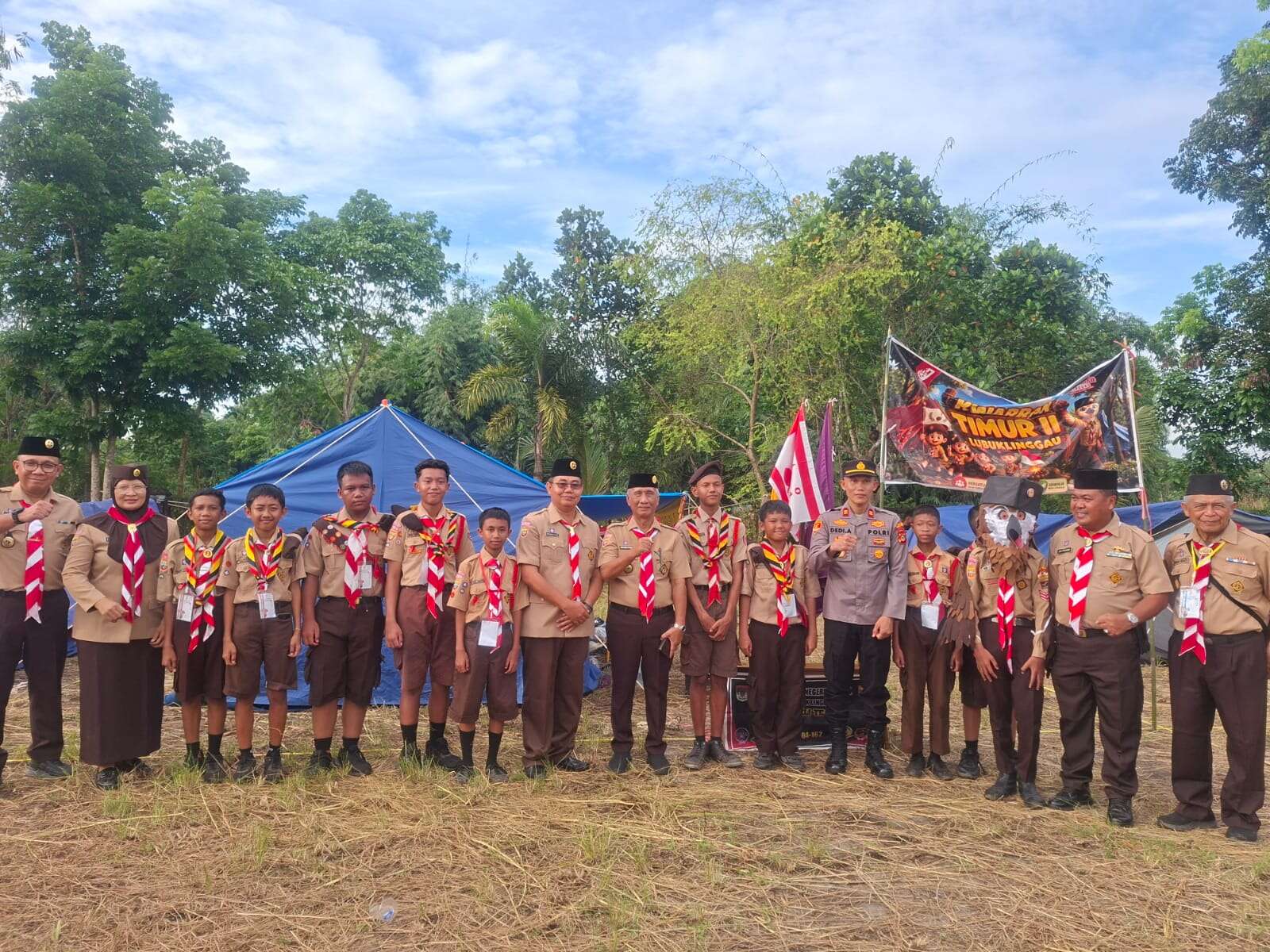 SMP Negeri 5 Lubuklinggau mengikuti Jambore yang dilaksanakan selama 4 hari