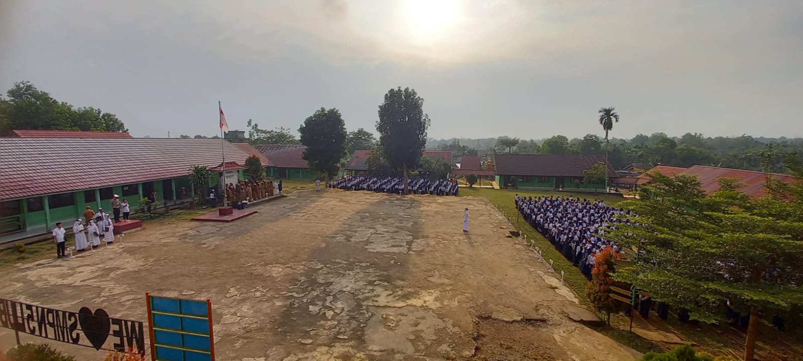 Upacara senin pagi