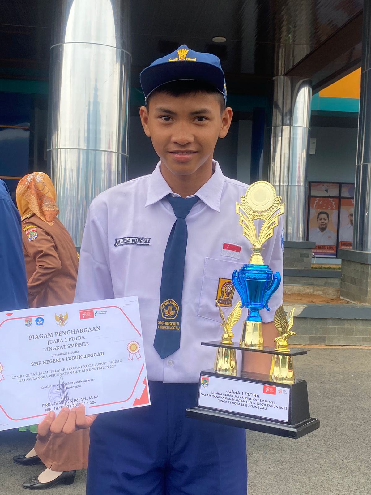 Pengambilan Hadiah lomba gerak jalan