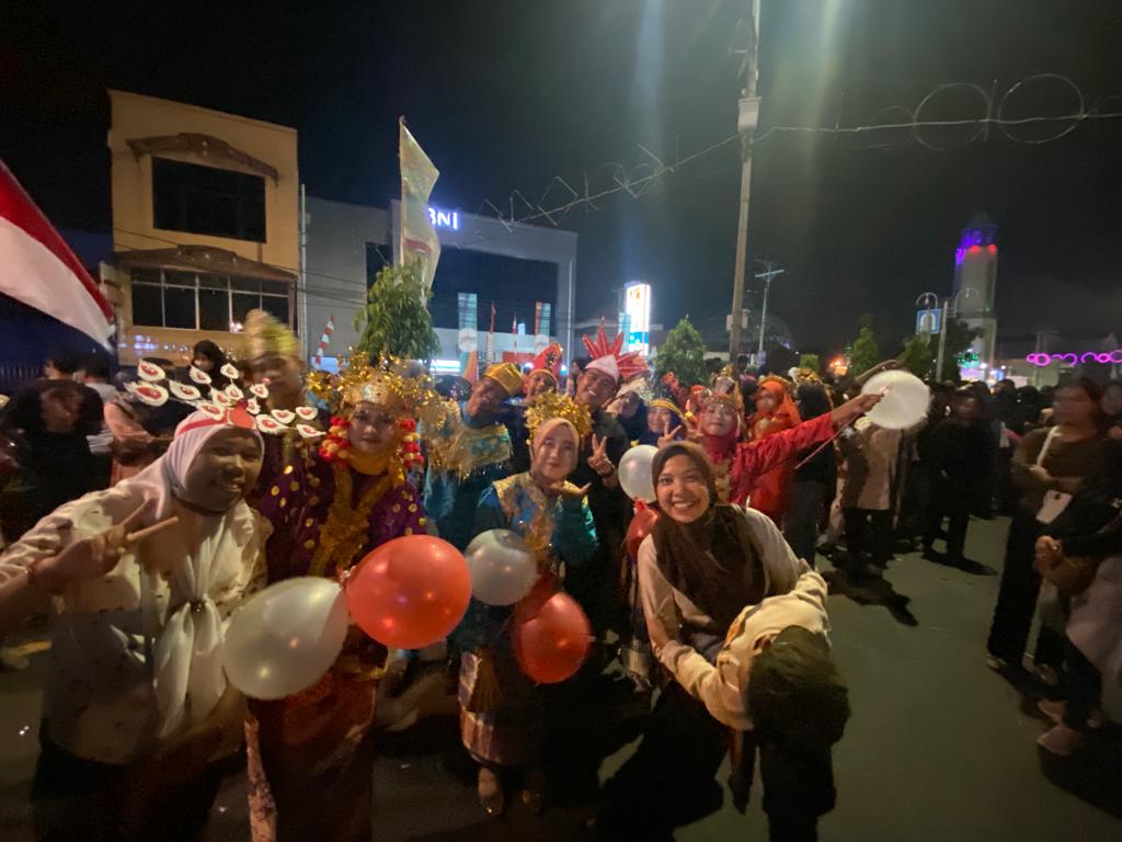SMP Negeri 5 Lubuklinggau mengikuti Silamparai Night Karnaval